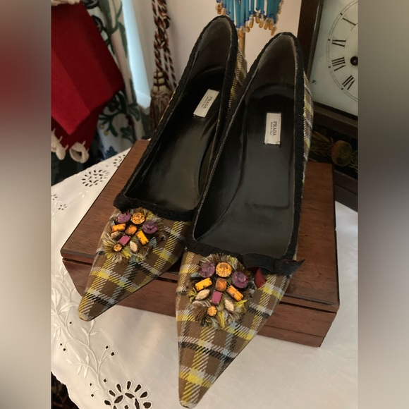 Prada Plaid Wool Embellished Pumps -Sz 8 - Picture 5 of 14